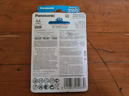 4 x Panasonic AA Eneloop Rechargable